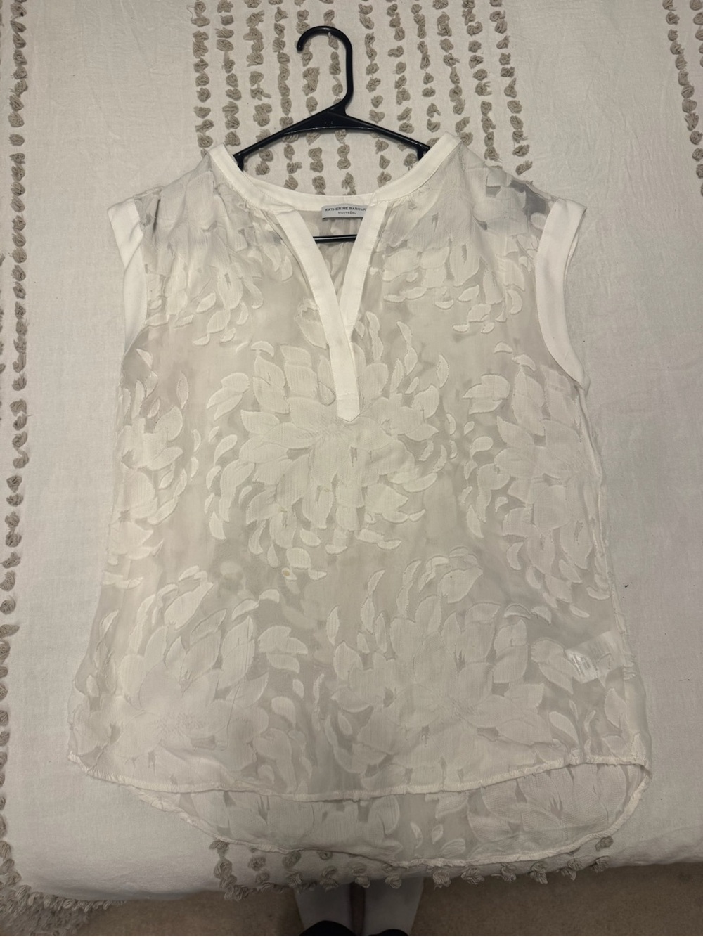 Katherine Barclay White Floral Burnout Sleeveless Blouse